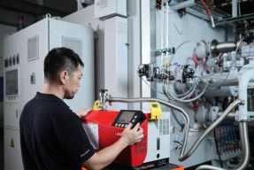 Vacuum Furnaces: Simplified maintenance Vacuum Furnaces: Simplified maintenance