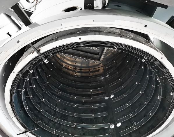 Large dimensions molybdenum hot zone vacuum furnace
