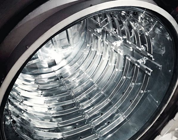 All Metallic Hot zone of a vertical vacuum furnace